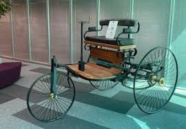 A História do Primeiro Carro do Mundo